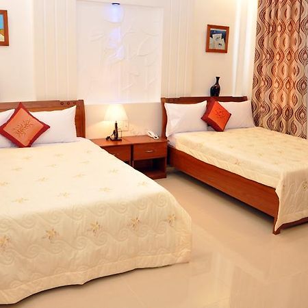 Tuyet Van Hotel Дананг Экстерьер фото